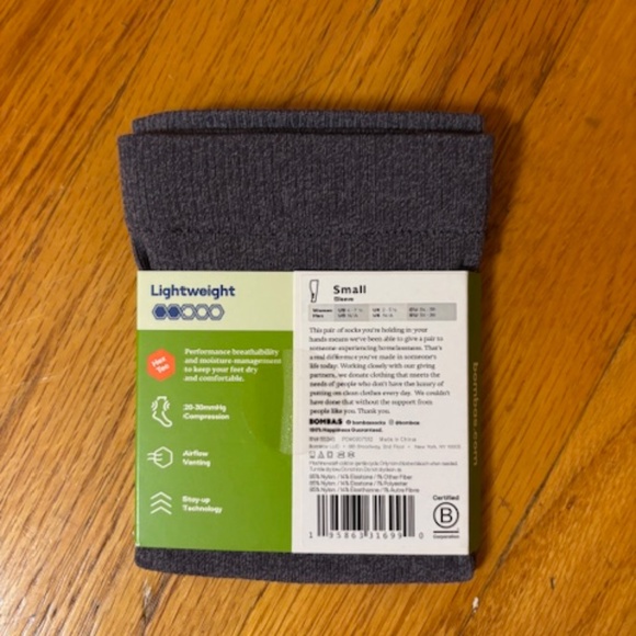 Women's Performance Compression Sleeve (20-30mmHg), Grey - Size Small - Picture 3 of 3